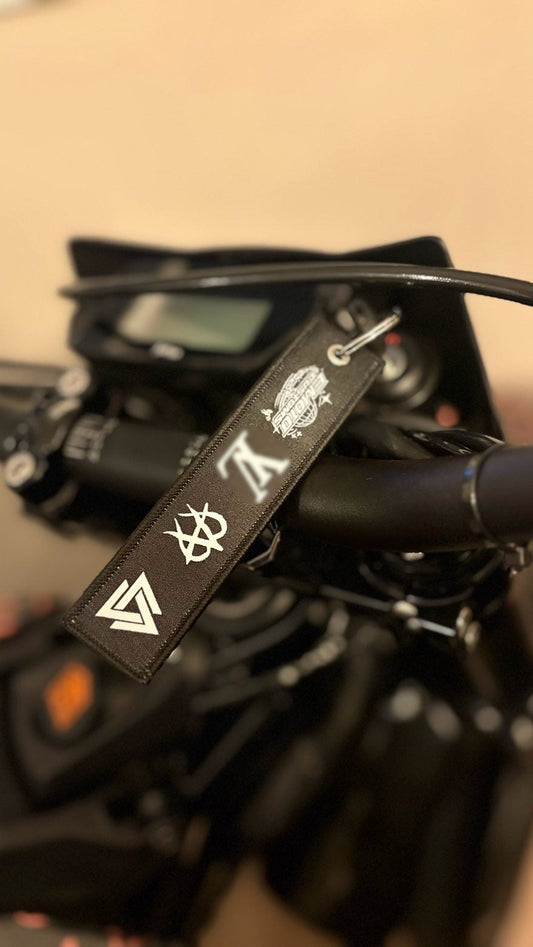 ￼Emotocustom keychain black